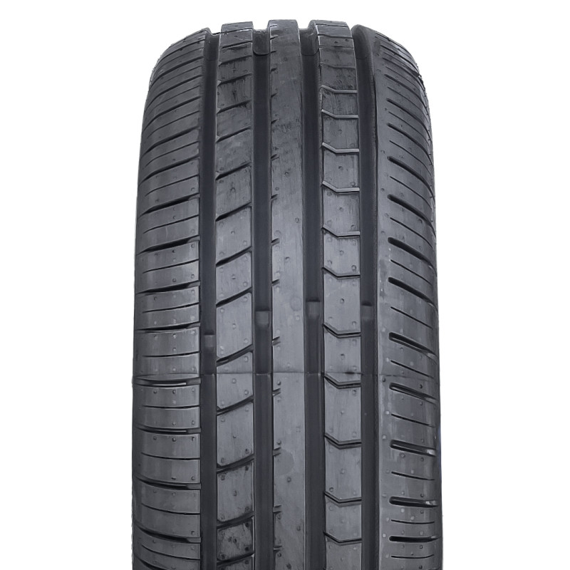 Leao 215/55R17 LEAO NOVA FORCE HP100 94V